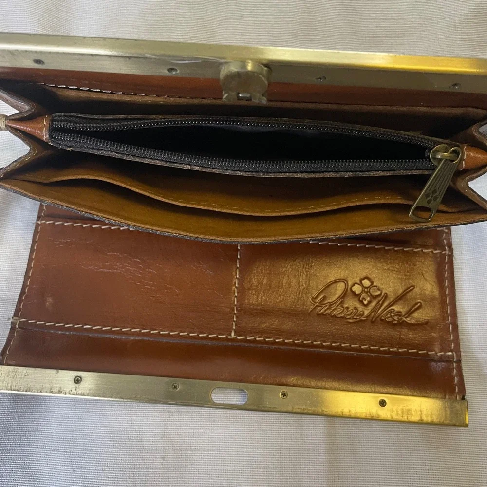 Patricia Nash Wallet Womens OS Tan Tooled Leather Floral Frame Trifold Clutch